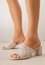 Beżowe Ażurowe Klapki na Słupkowym Obcasie z Kwadratowym Noskiem Lumetia