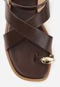 Brązowe Sandały z Paskiem na Palec z Metaliczną Aplikacją i Klamerką Ailintra