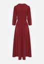 Bordowa Elegancka Sukienka o Kopertowym Kroju Zdobiona Aplikacją w Talii Zilendra