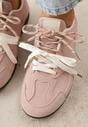 Różowe Sneakersy z Podwójnym Sznurowaniem i Geometrycznymi Wstawkami Adrearah