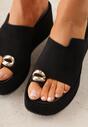 Czarne Klapki Japonki z Ozdobnym Paskiem na Palec na Koturnie Dorialena
