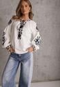 Biała Rustykalna Bluzka z Bawełny Zdobiona Haftem i Sznurkiem z Chwostami Marytea
