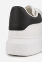 Biało-Czarne Casualowe Sneakersy z Zawieszką Misiem Ulevidia