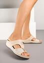 Beżowe Klapki na Koturnie Vices Ozdobione Metaliczną Aplikacją Linalisa