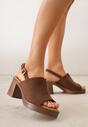 Brązowe Sandały VICES na Słupku i Platformie Stylizowanych na Drewniane Lobenti