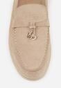 Beżowe Mokasyny VICES Casualowe ze Skórzaną Wkładką i Metalowymi Ozdobami Dinsmore