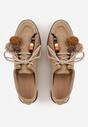 Beżowe Mokasyny VICES ze Skórzaną Wkładką i Pomponami Loraerin