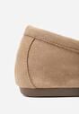 Beżowe Mokasyny VICES z Wkładką ze Skóry Naturalnej i Metalicznym Elementem Alcimene