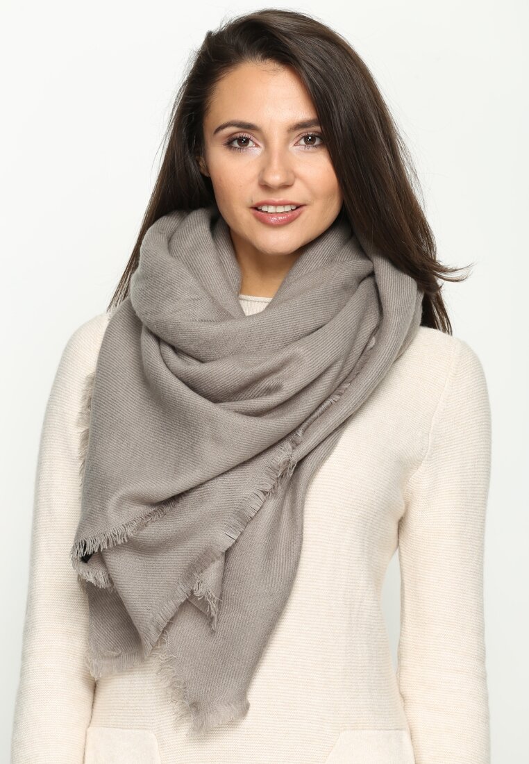 Szary Szalik Scarf Face