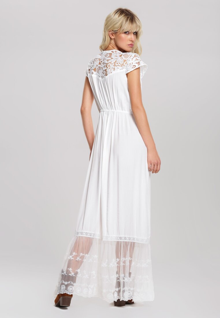 Biała Sukienka Properness
