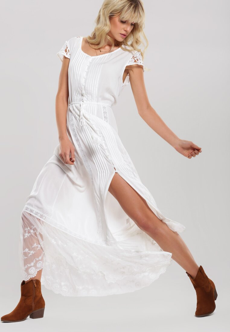 Biała Sukienka Properness