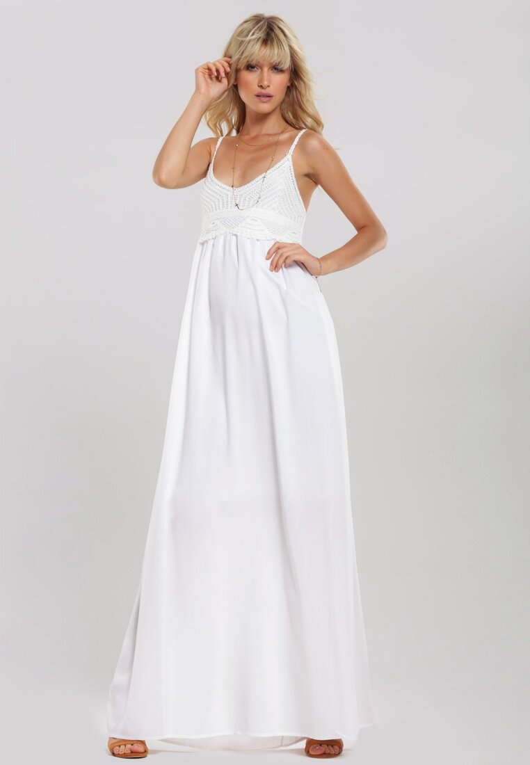 Biała Sukienka Sufficiently