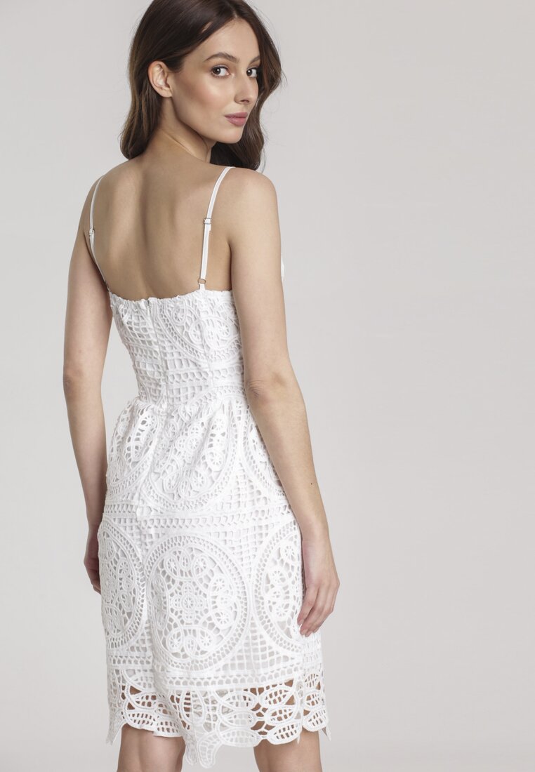 Biała Sukienka Assalin