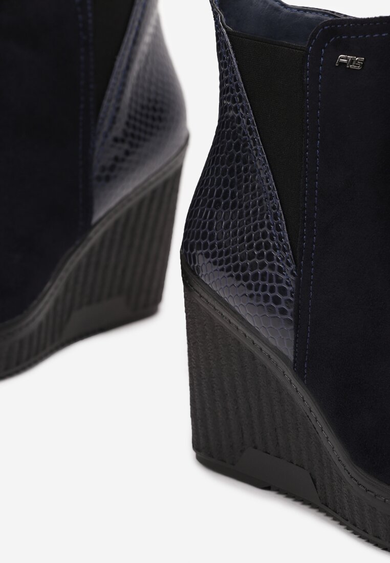 Czarno-Granatowe Botki na Koturnie Boesen