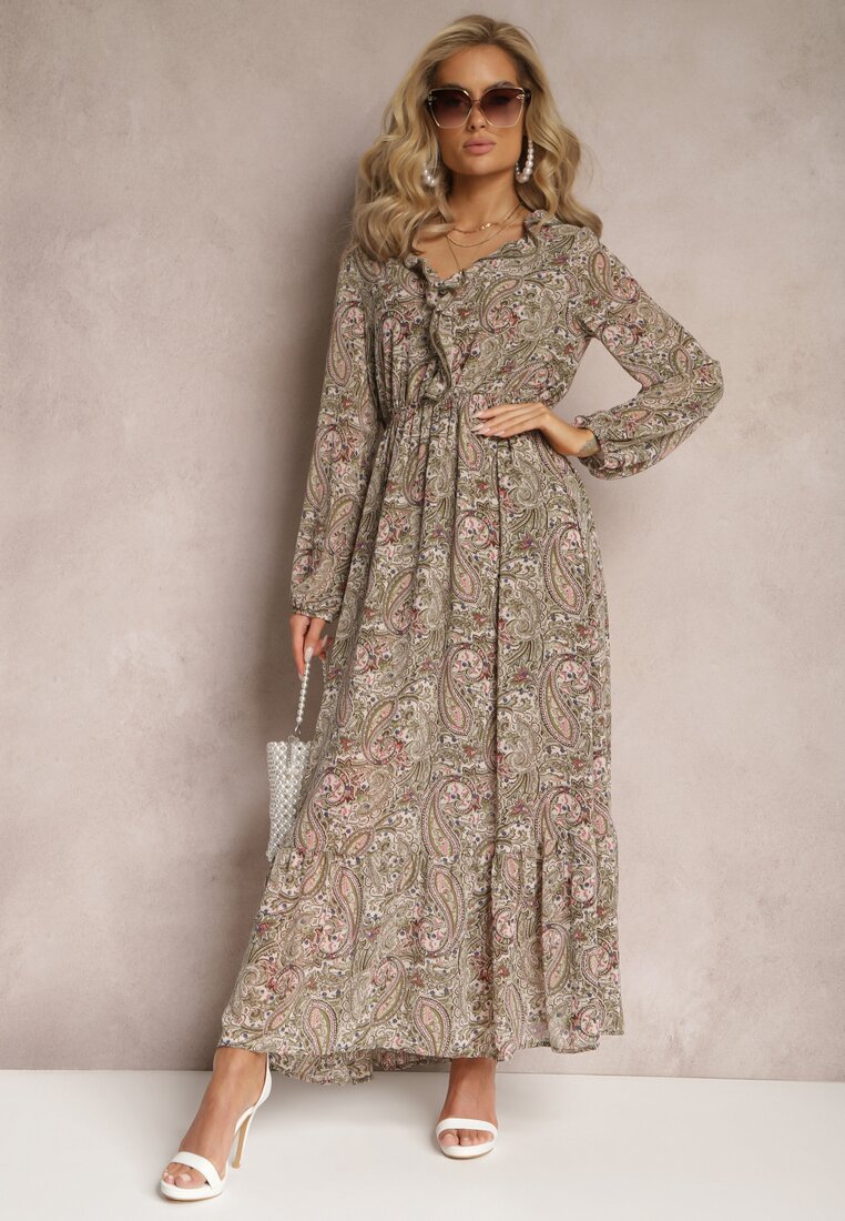 Rochie verde deschis cu volan la decolteu în model ornamental Mana