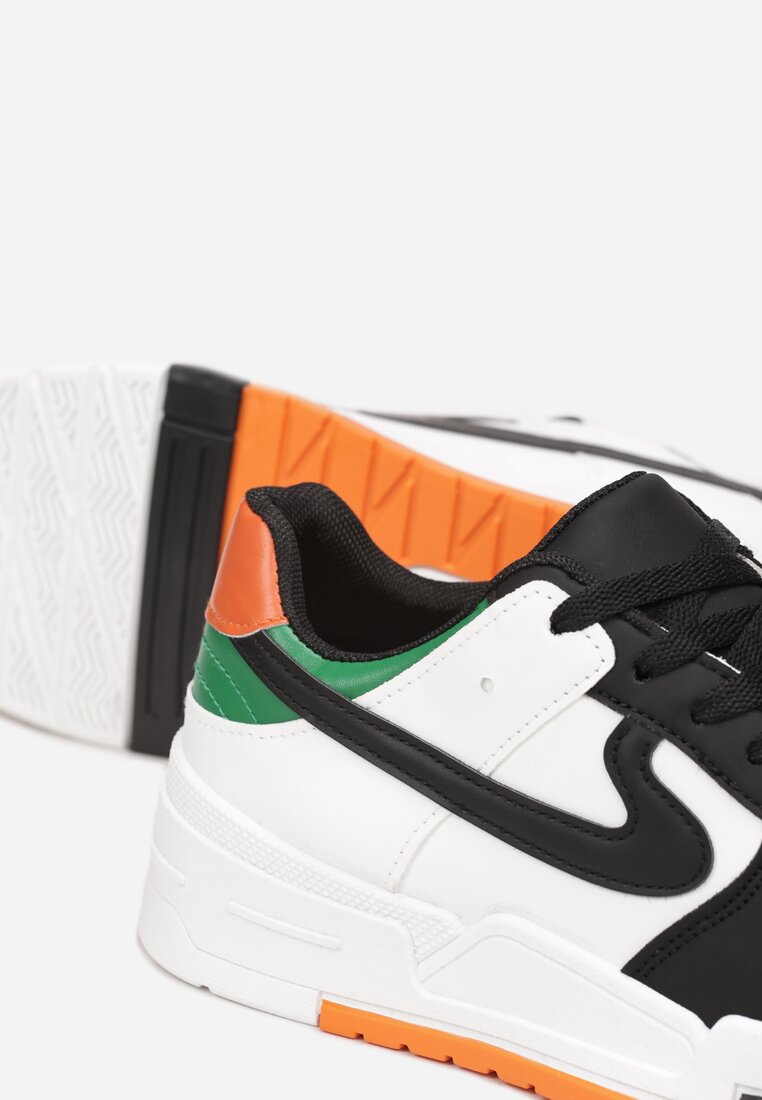 Biało-Czarne Sneakersy z Perforacją na Nosku Zdobione Wstawkami Cagos