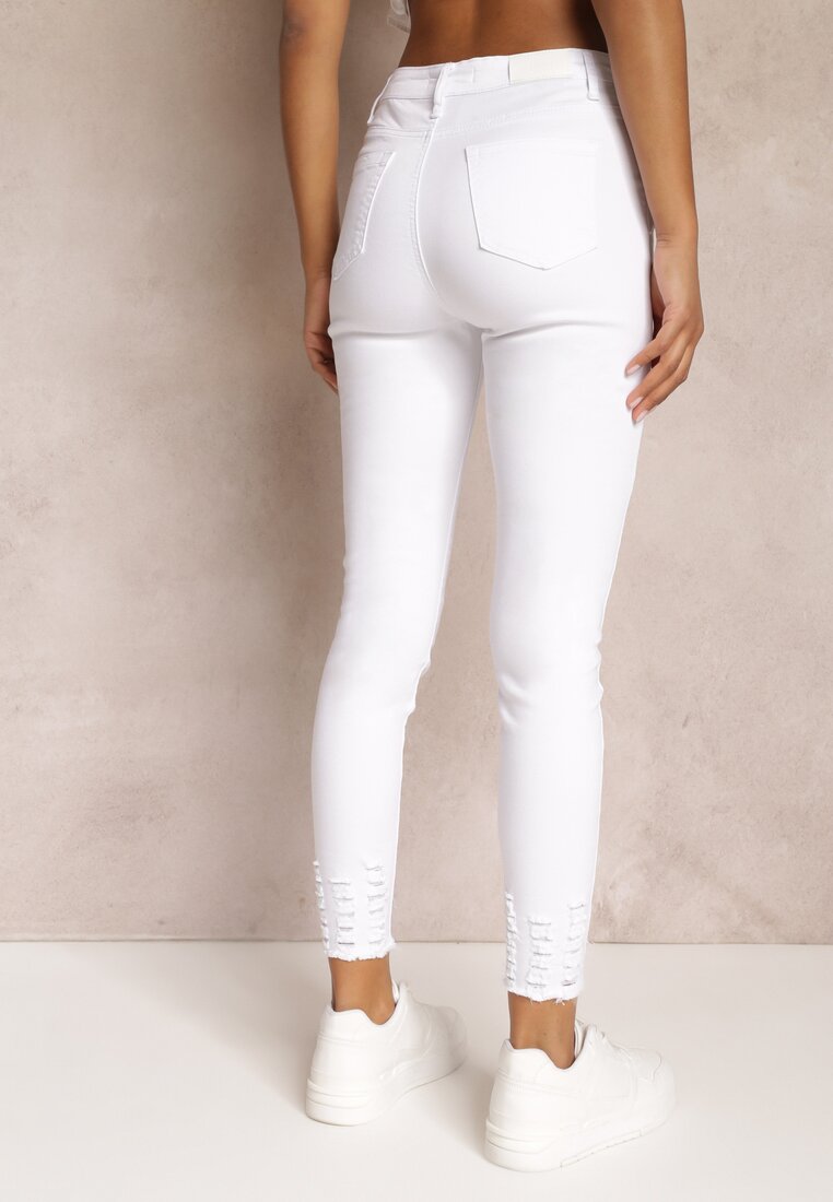 Białe Jeansy o Fasonie Skinny z Przetarciami na Krawędziach Ommath
