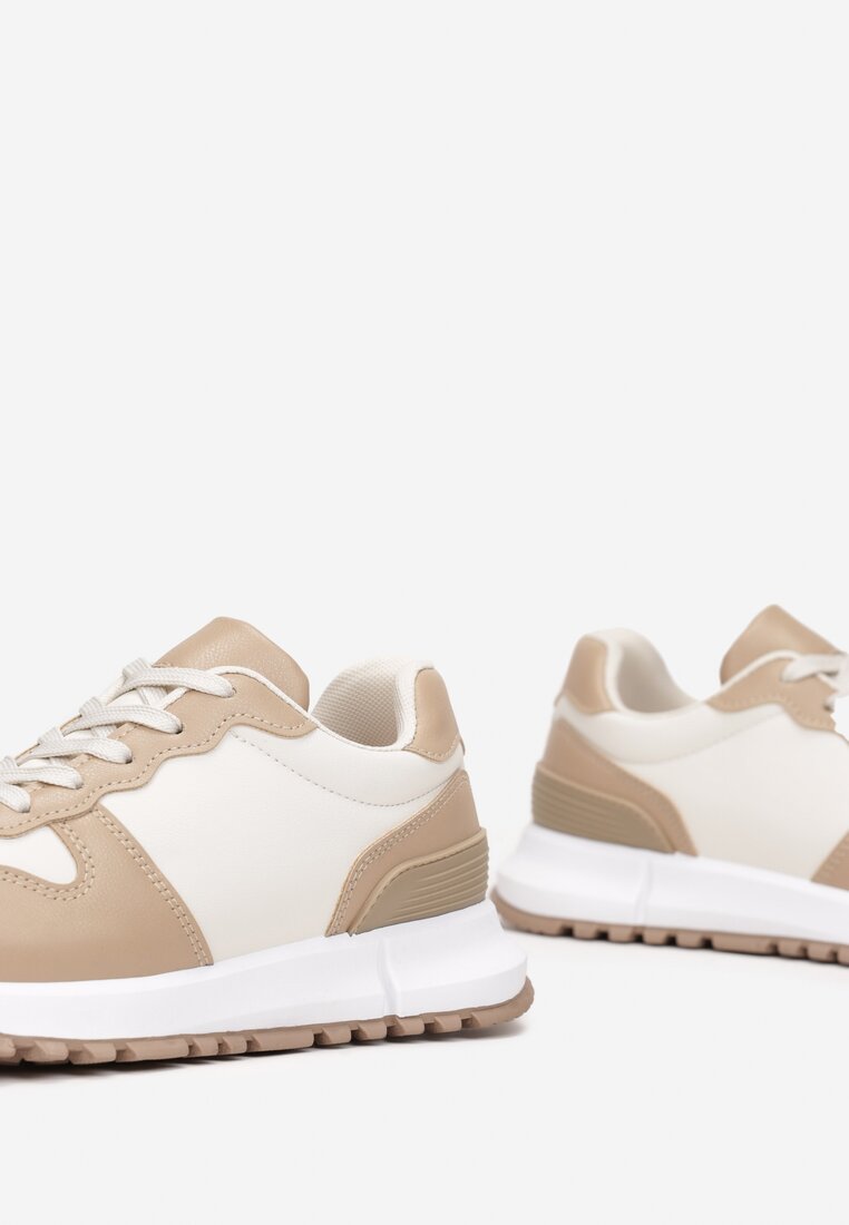 Biało-Ciemnobeżowe Sneakersy na Płaskiej Podeszwie z Wycięciami Higis