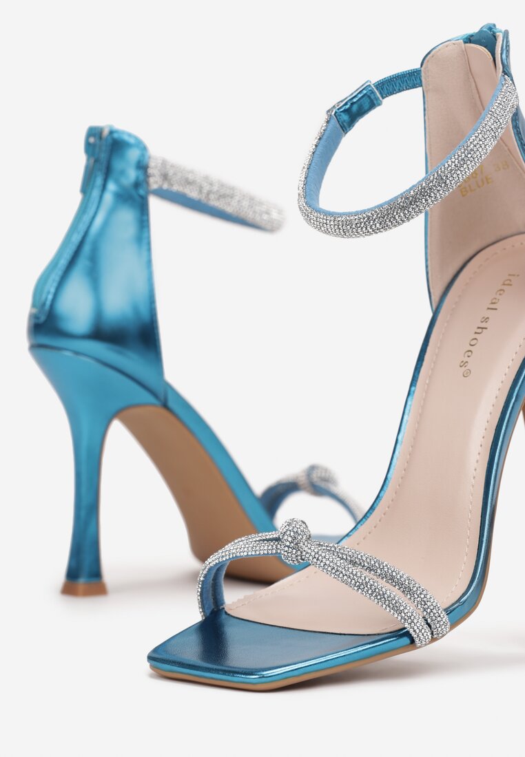 Niebieskie Sandały z Kwadratowym Noskiem i Cyrkoniami Palladia
