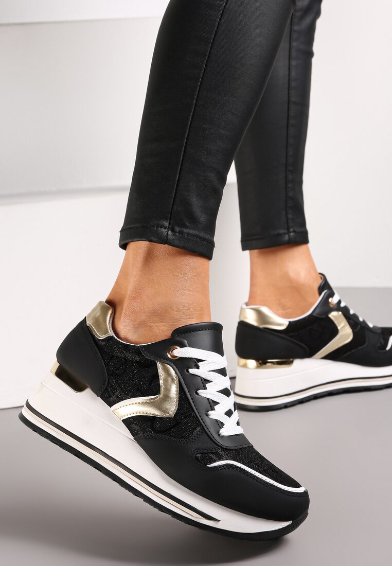 Czarno-Złote Sznurowane Sneakersy na Podeszwie z Koturnem Isies