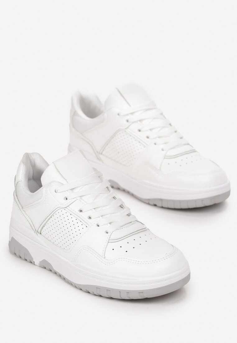 Białe Sznurowane Sneakersy Ozdobione Perforacją Iosatisa