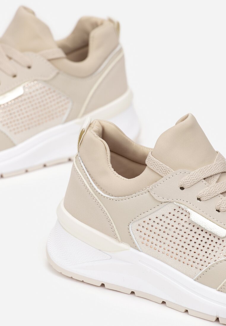 Beżowe Sneakersy z Błyszczącymi Cyrkoniami Aviveria