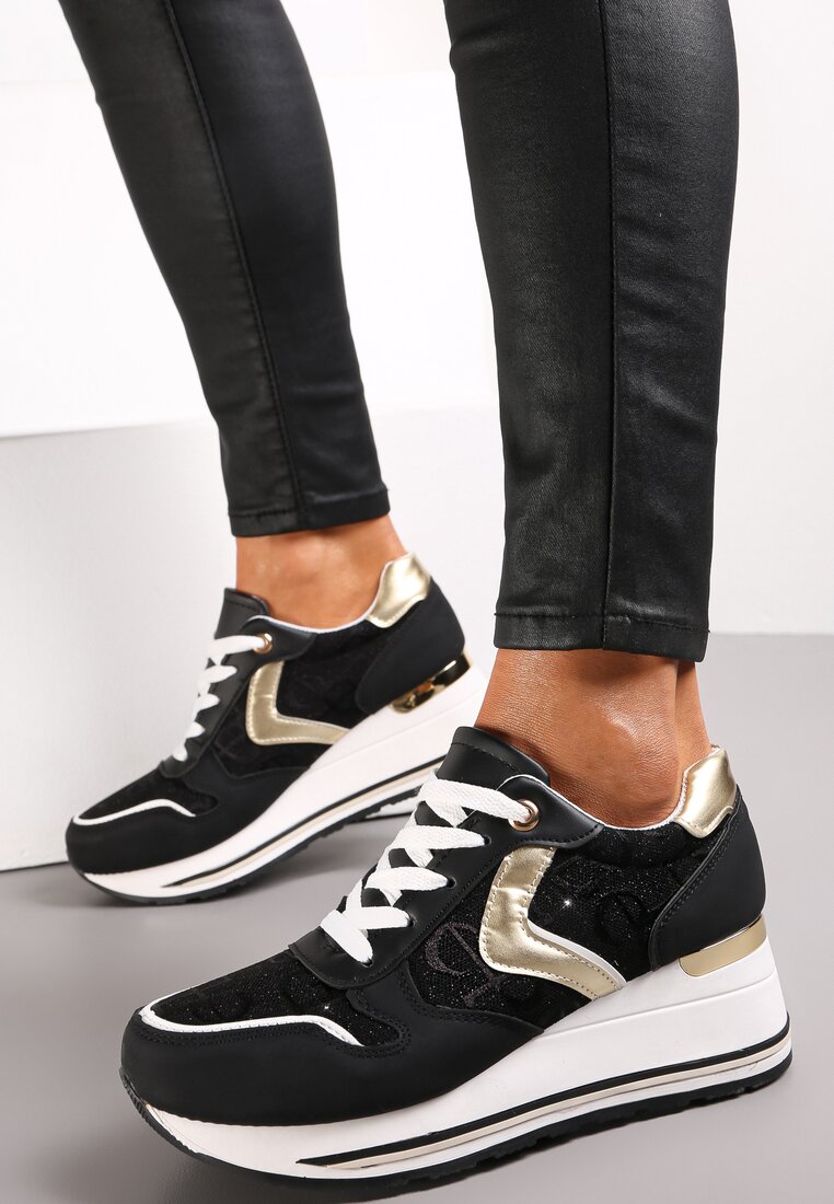 Czarno-Białe Sznurowane Sneakersy na Podeszwie z Koturnem Isies