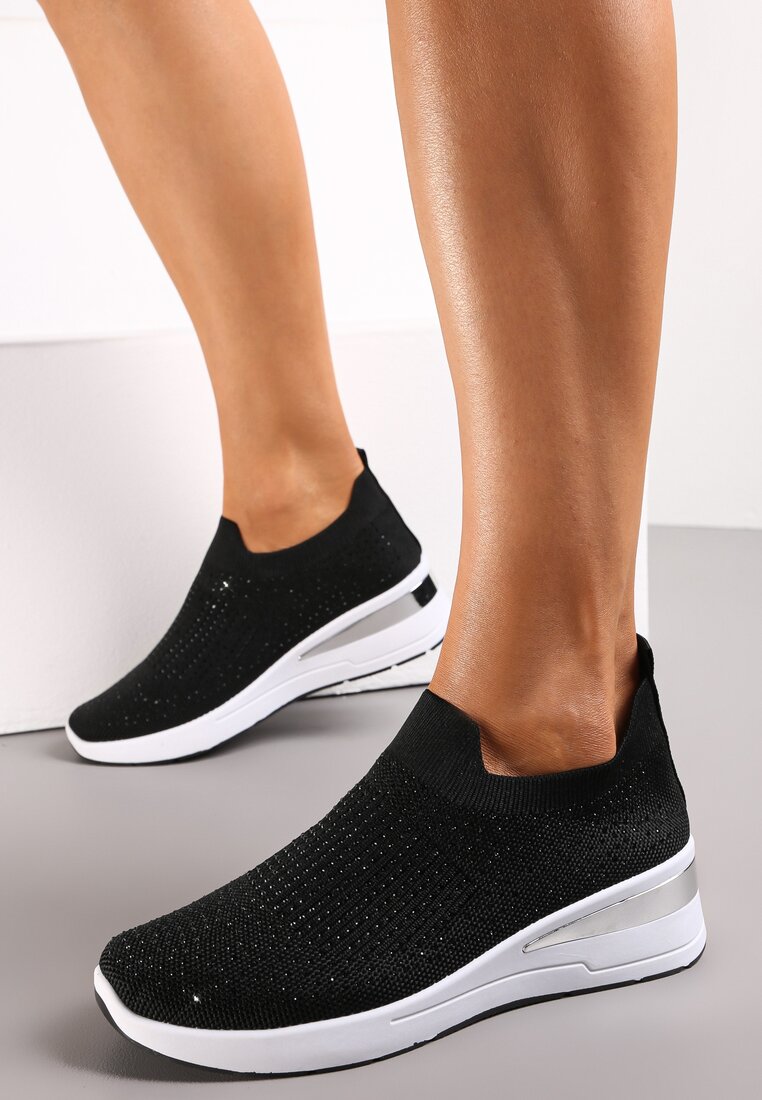 Czarne Wsuwane Sneakersy na Niskim Koturnie Zdobione Cyrkoniami Taslah