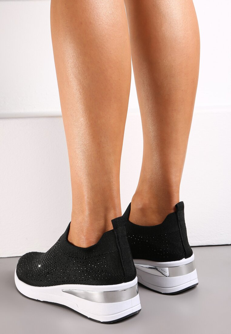 Czarne Wsuwane Sneakersy na Niskim Koturnie Zdobione Cyrkoniami Taslah