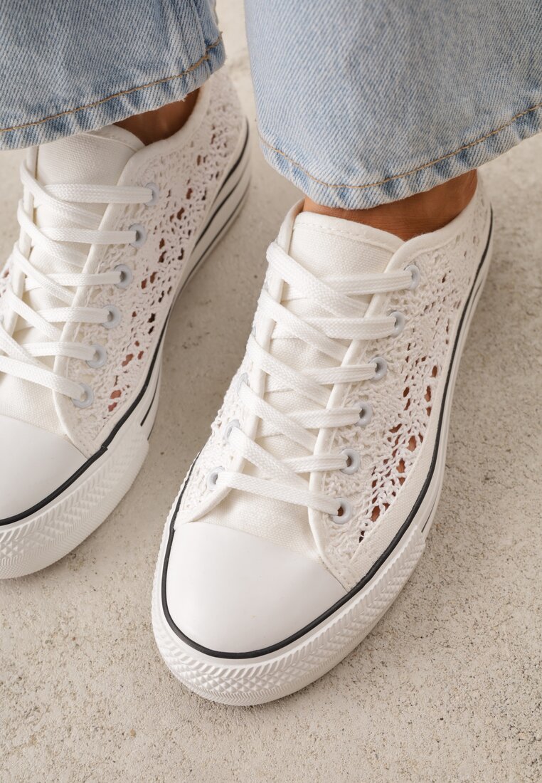 Białe Trampki Przed Kostkę z Ażurową Cholewką Shiliarre