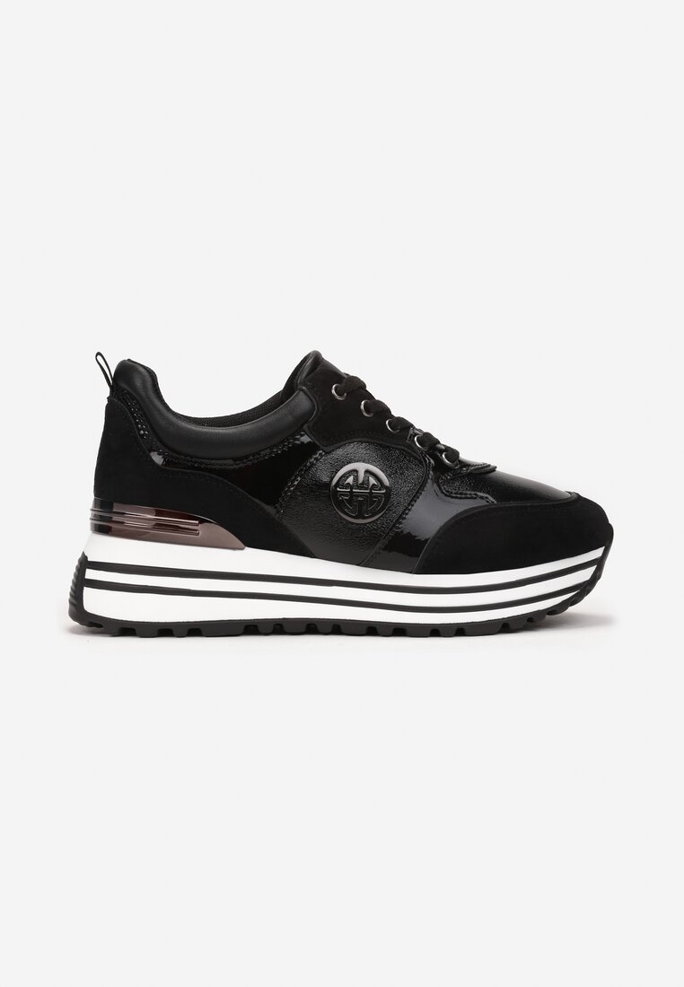 Czarne Sneakersy na Ozdobnej Podeszwie i Wkładką ze Skóry Naturalnej Agiri