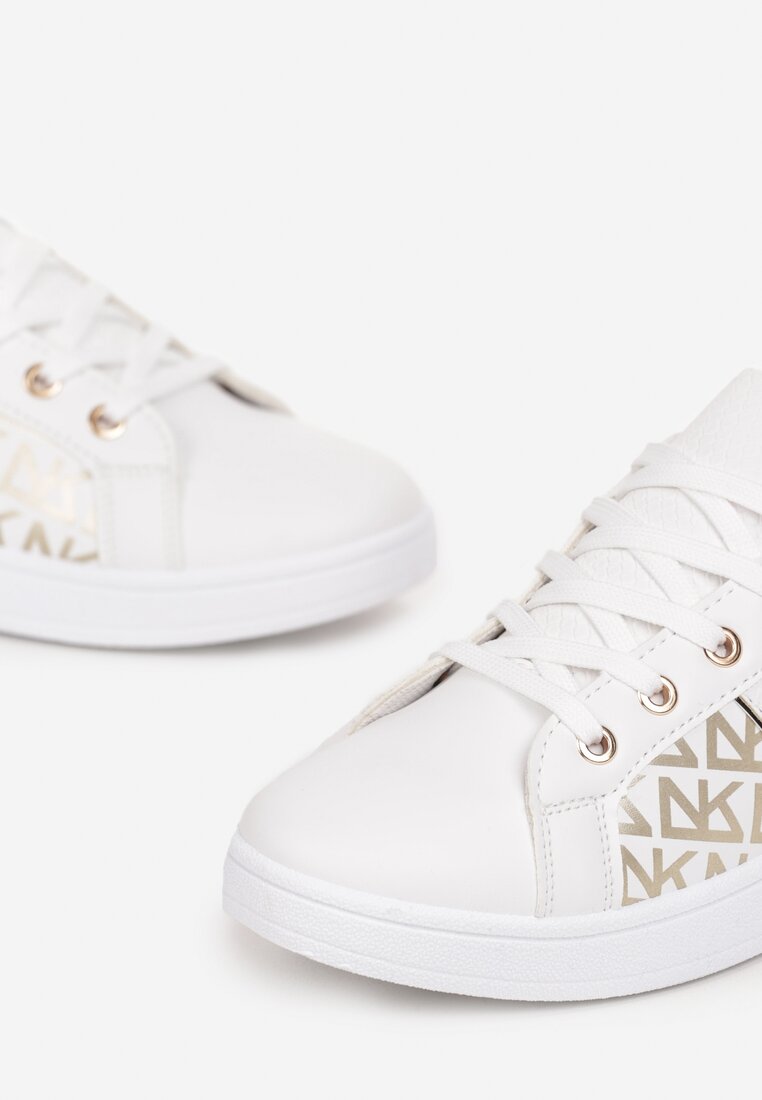 Biało-Złote Sznurowane Sneakersy z Metalicznym Nadrukiem Raynia