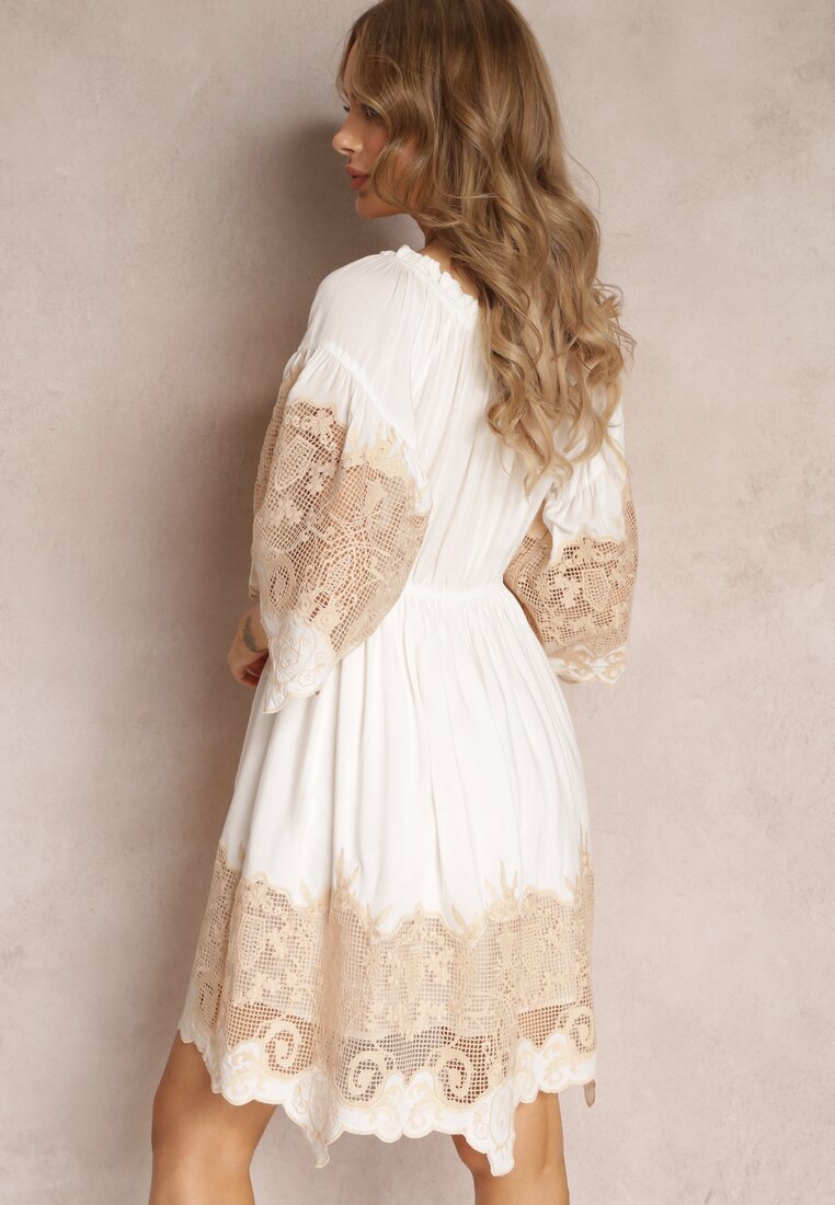 Biała Rozkloszowana Sukienka Hiszpanka z Ozdobną Koronką Lilliyan