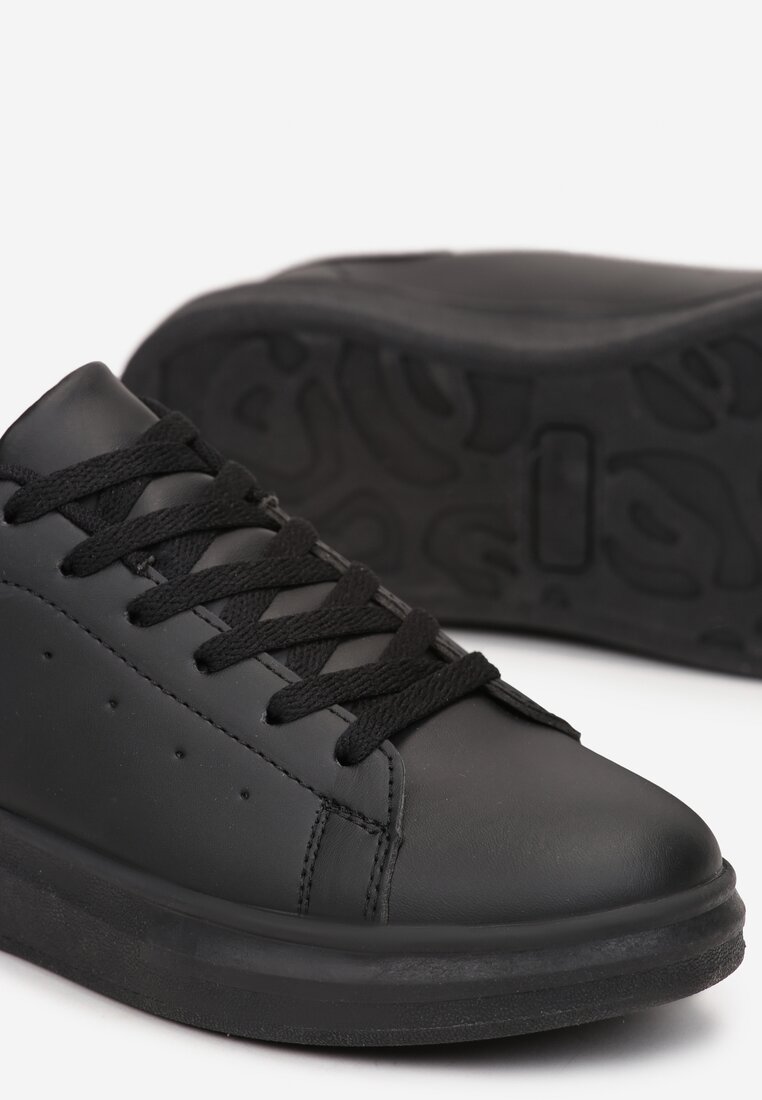 Czarne Klasyczne Sneakersy z Niską Cholewką Bibijane