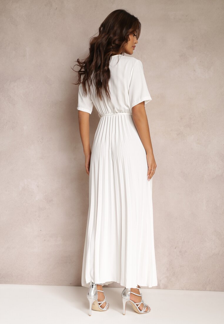 Biała Rozkloszowana Sukienka Plisowana z Wiązanym Paskiem Eilemona