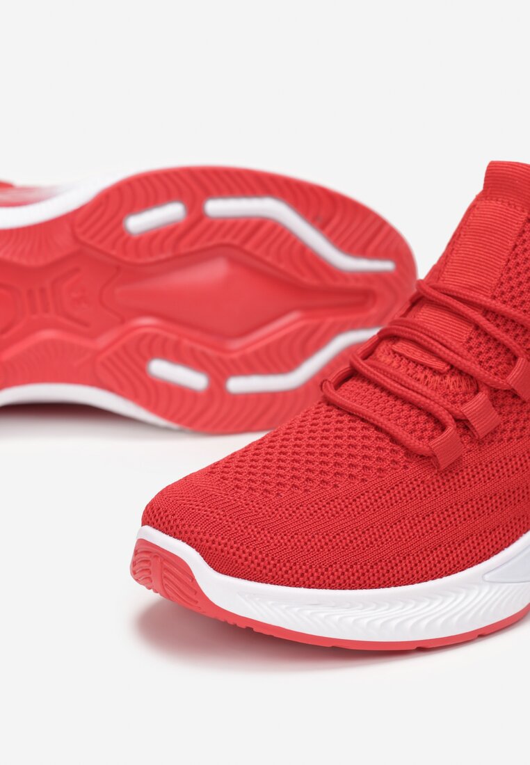 Czerwone Wsuwane Buty Sportowe z Elastycznym Ściągaczem Alisanne