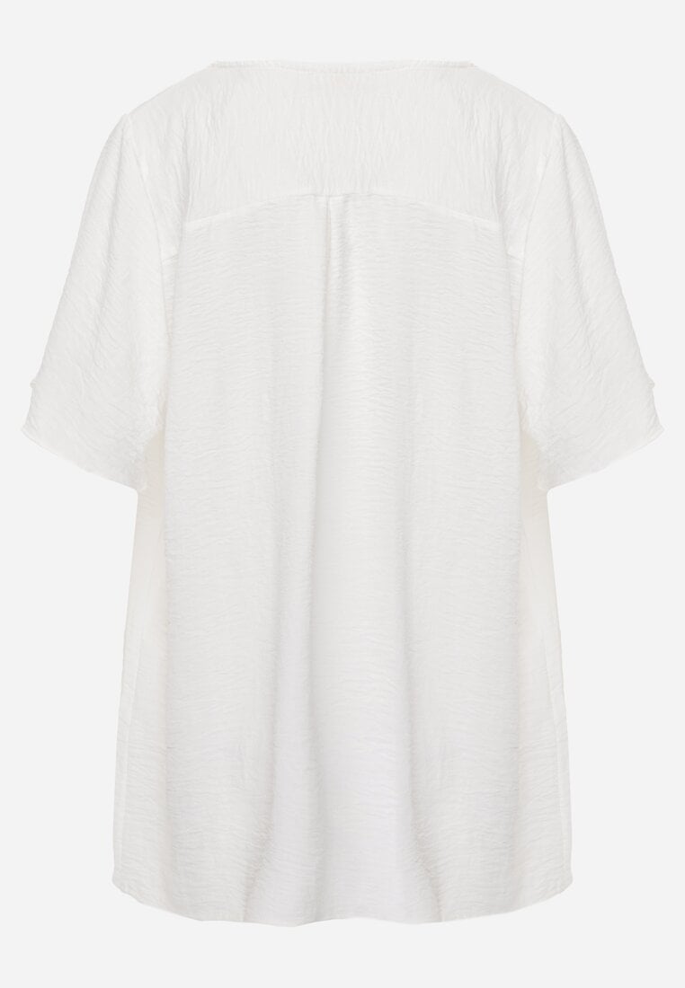 Bluză albă cu decolteu brodat și mâneci scurte Junelia