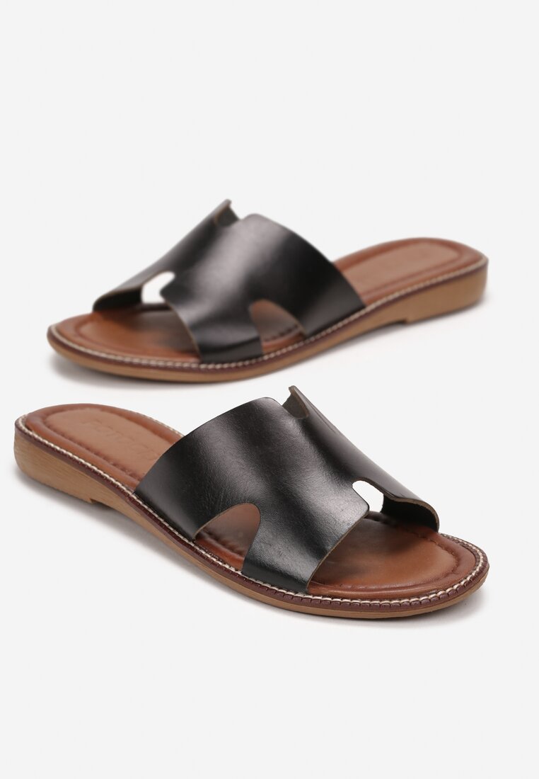 Czarne Klapki ze Skóry Naturalnej i Wycięciami Terenia