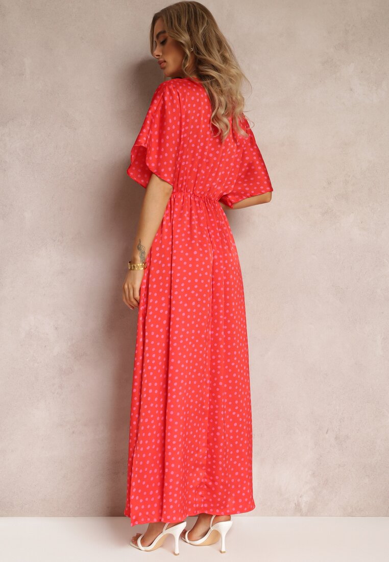 Czerwona Rozkloszowana Sukienka Maxi w Kropki z Głębokim Dekoltem Sallo