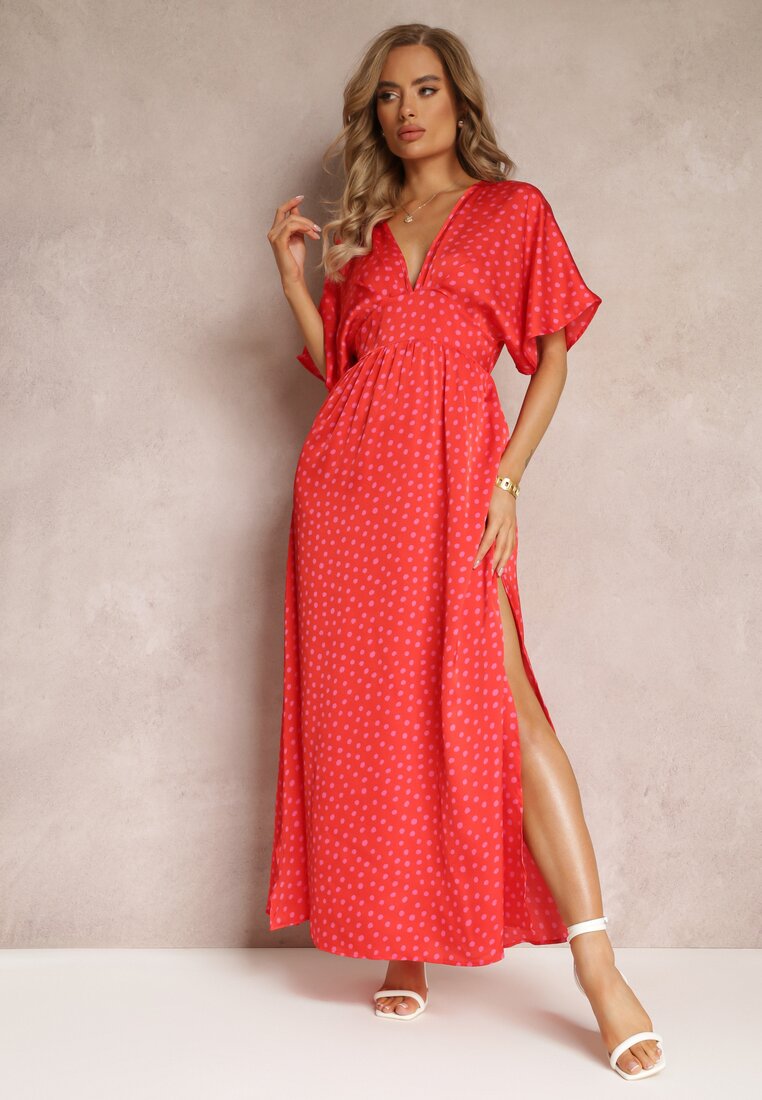 Czerwona Rozkloszowana Sukienka Maxi w Kropki z Głębokim Dekoltem Sallo