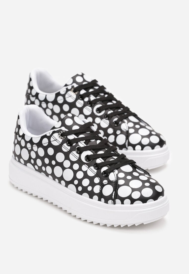 Czarno-Białe Sznurowane Sneakersy w Kropki na Grubej Podeszwie Abbesa