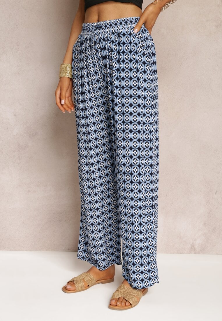 Pantaloni albaștri din viscoză cu elastic în talie și picioare largi Ianita