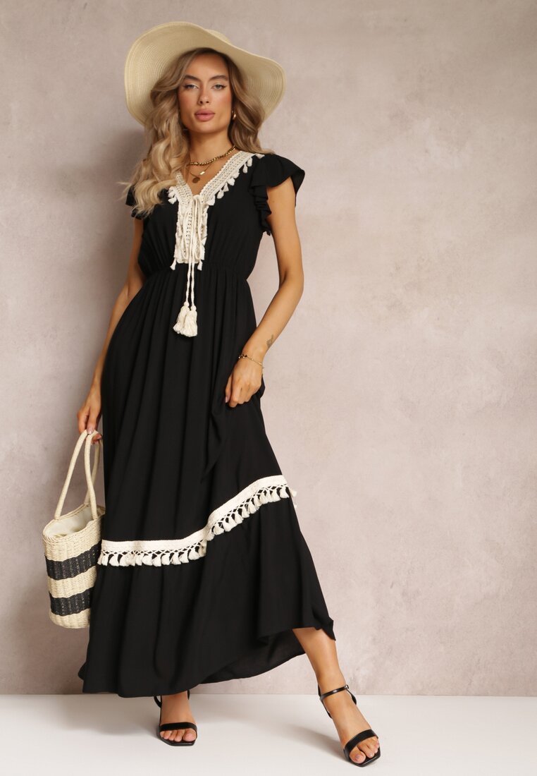 Czarna Wiskozowa Maxi Sukienka z Frędzlami i Wiązaniem przy Dekolcie Rosania
