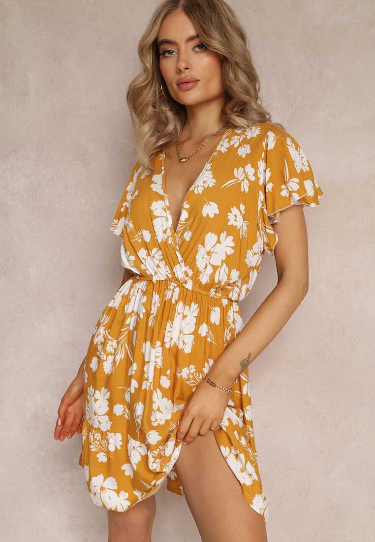 Rochie galbenă mini din viscoză cu flori și decolteu în V Irimette