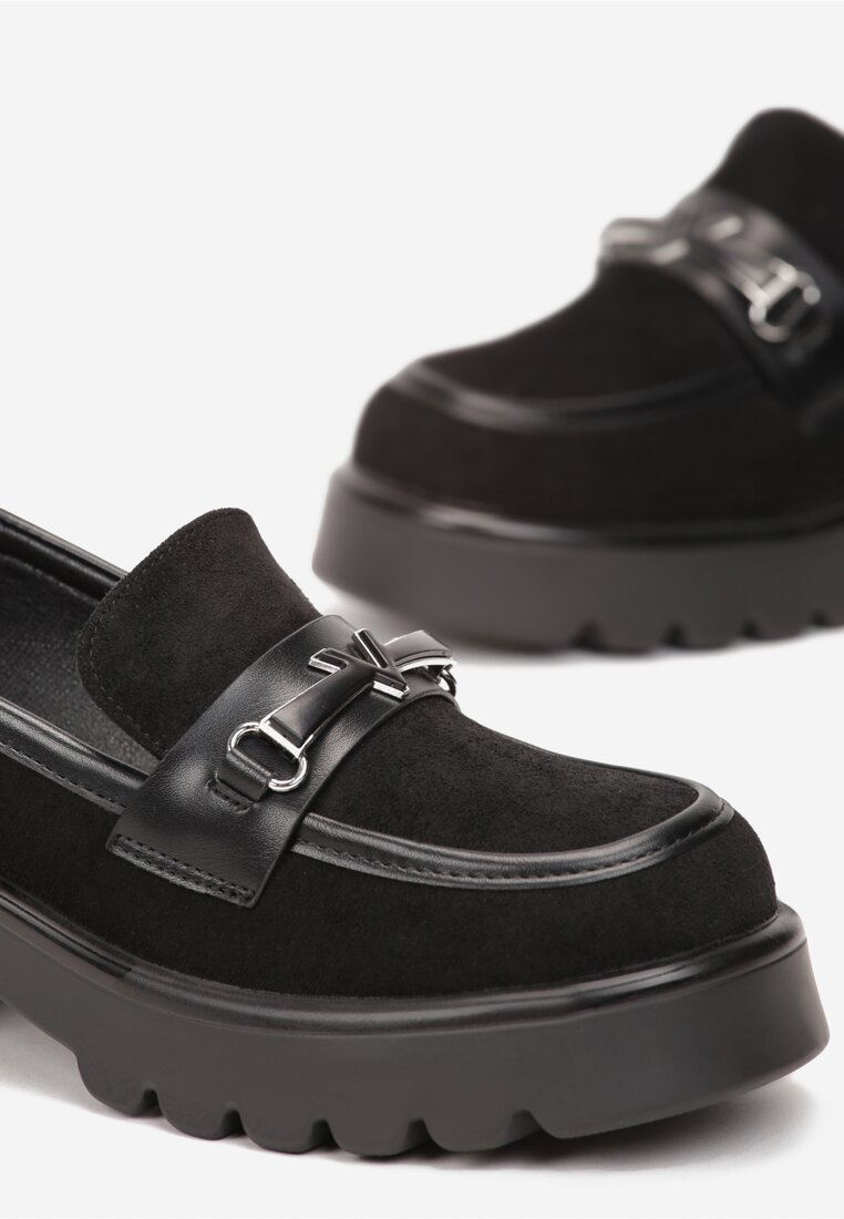 Mocasini Negri Slip-On cu Aplicație Metalică pe Talpă Groasă Breez