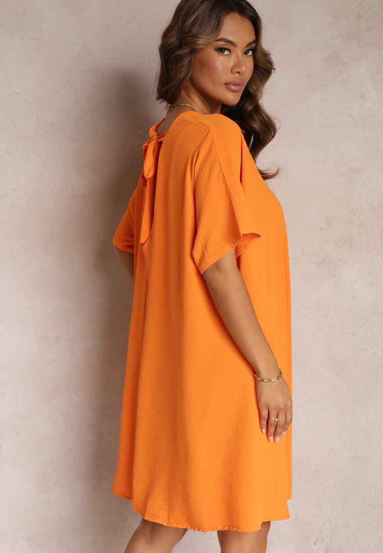 Pomarańczowa Sukienka o Kroju Nietoperza z Ozdobnym Wiązaniem na Plecach Cylean