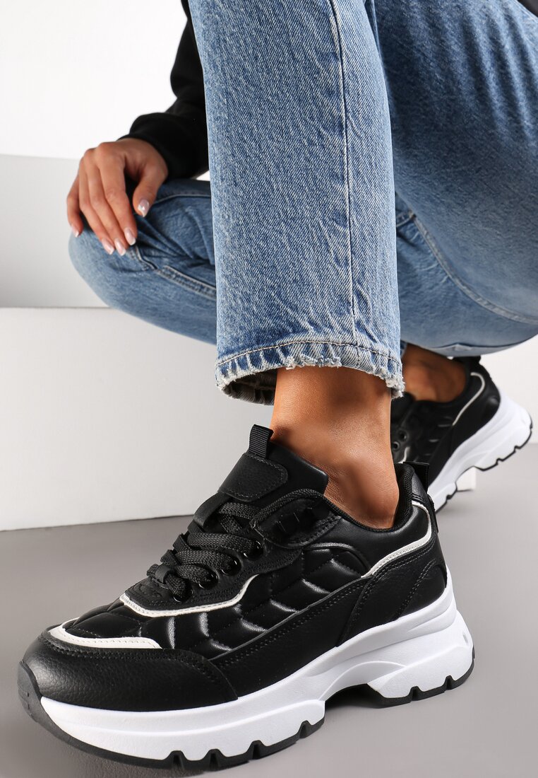 Czarne Sneakersy z Pikowaniem na Grubej Podeszwie Britten
