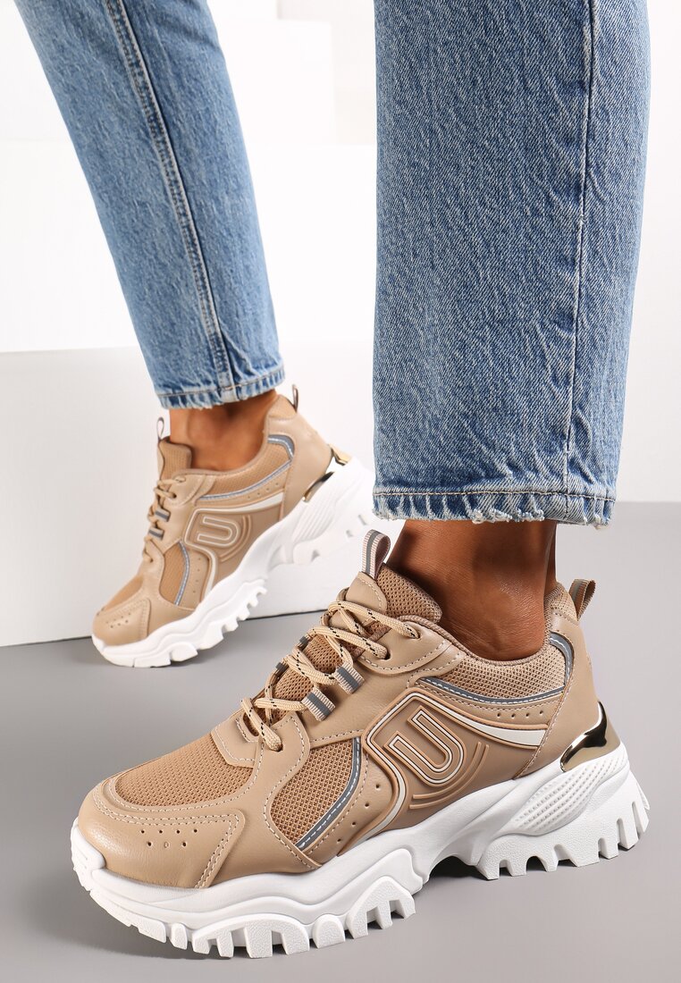 Sneakers Bej Închis cu Talpă Groasă Inserții Colorate și Ornament Metalic Paussa