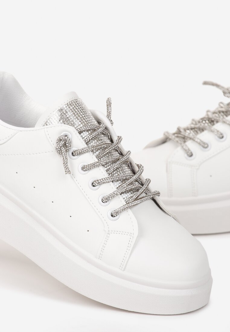 Białe Sneakersy Sznurowane Ozdobione Cyrkoniami na Grubej Podeszwie Dessia