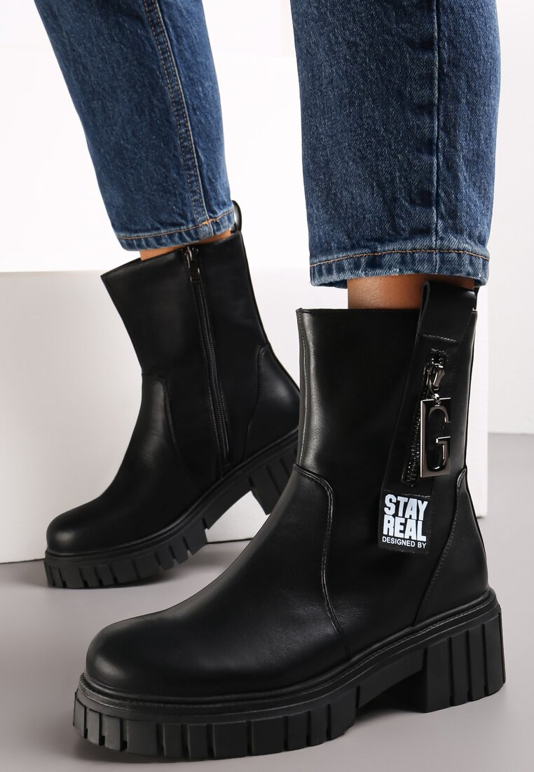 Botine Negre Plate cu Talpă Groasă cu Inscripție Decorativă și Fermoar Sabeeha